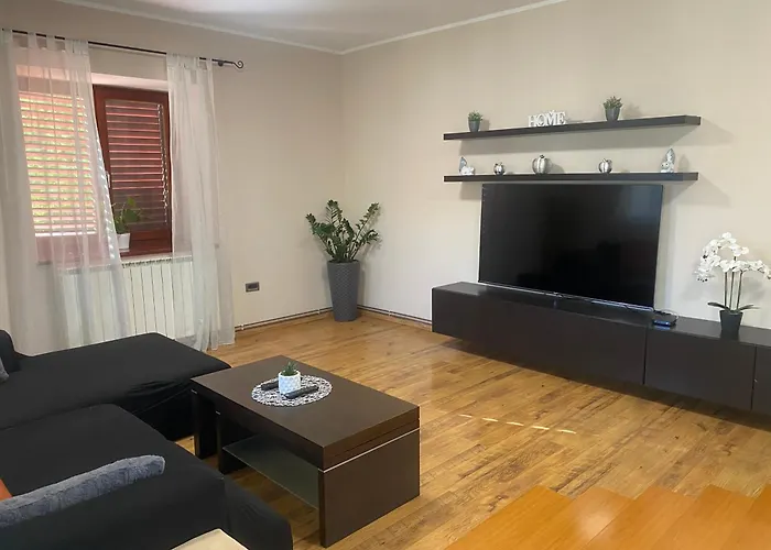 Apartma Bandel Διαμέρισμα Šmarje